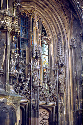 Portal der Kirche in Thann