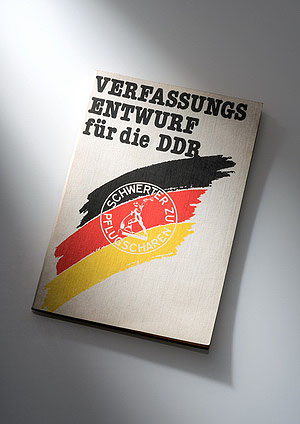 Verfassungsentwurf für die DDR. Druck, Berlin, 1990