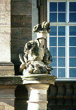 Schloss Mannheim, Detail am Corps de Logis
