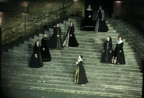 Elizabeth und ihre Hofdamen