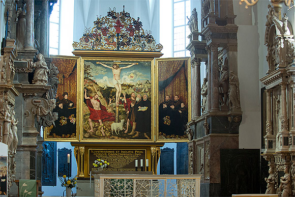 Altar von Lucas Cranach in der Stadtkirche Weimar. Foto Maik Schuck/Th&uuml;ringer St&auml;dte