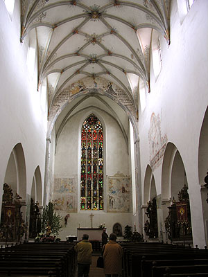 Ehemalige Klosterkirche Heiligkreuztal, Innenansicht zuum Altarraum