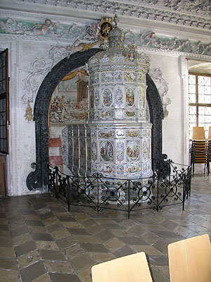 Schloss Salem, Fayenceofen im Sommerrefektorium. Foto: kultrer.be