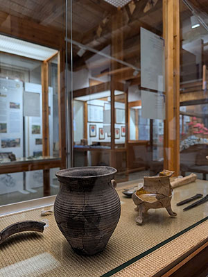 Exponat der Ausstellung: Mittelalterlicher Tontopf.